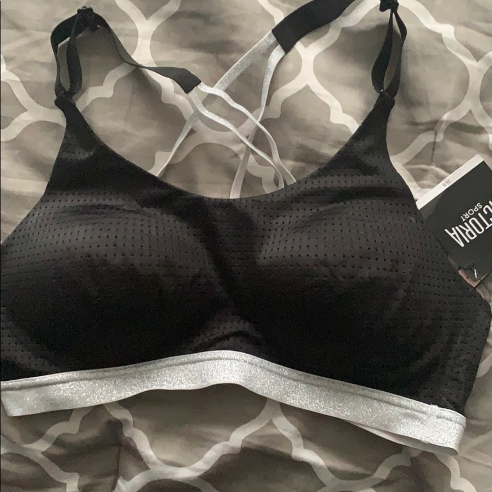 Victoria’s secret sports bra